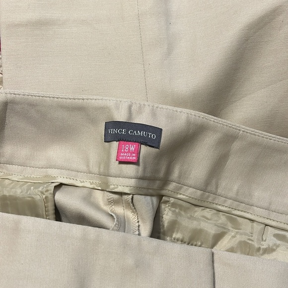 Vince Camuto Beige Pants - Picture 5 of 5